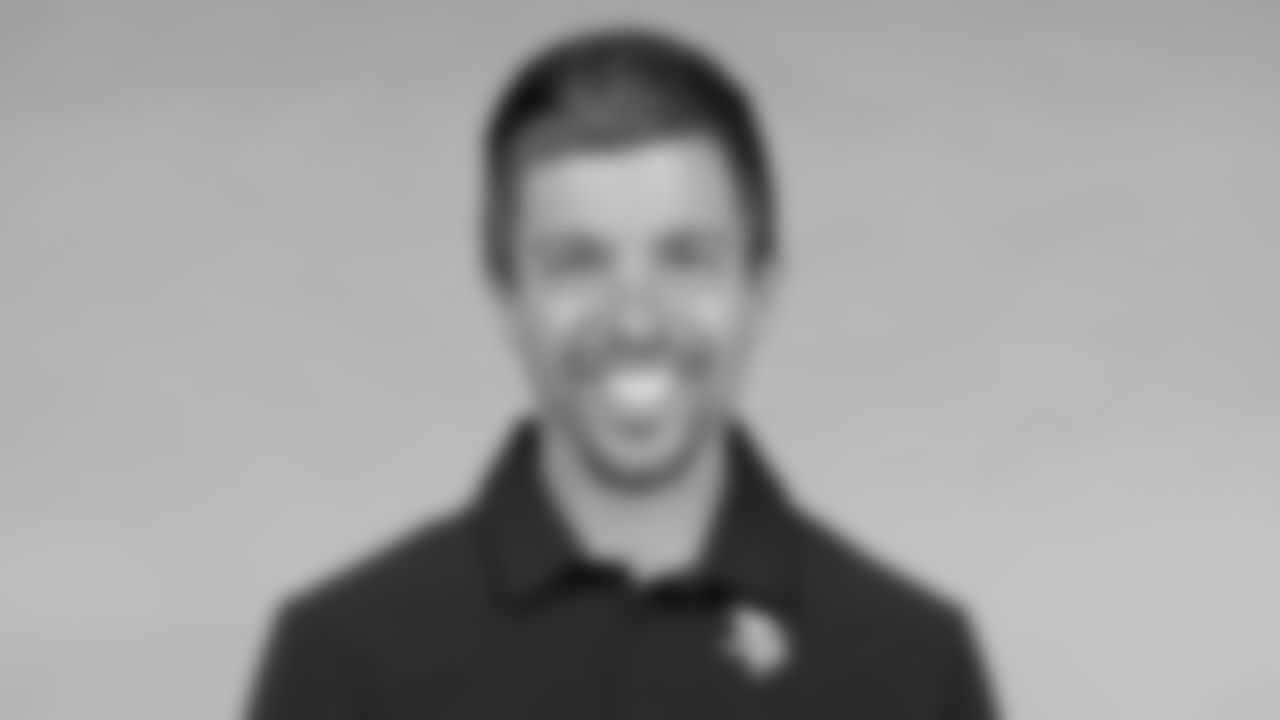 Thad Bogardus - Assistant Inside Linebackers