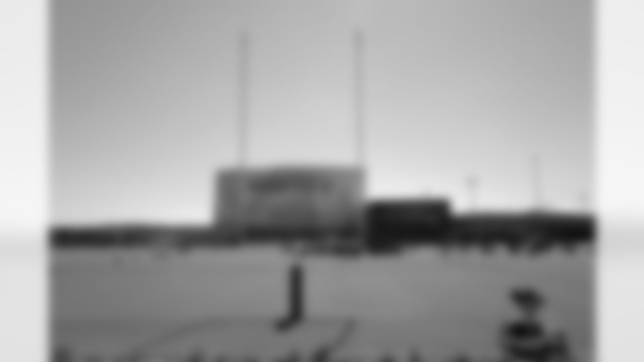 L1210308