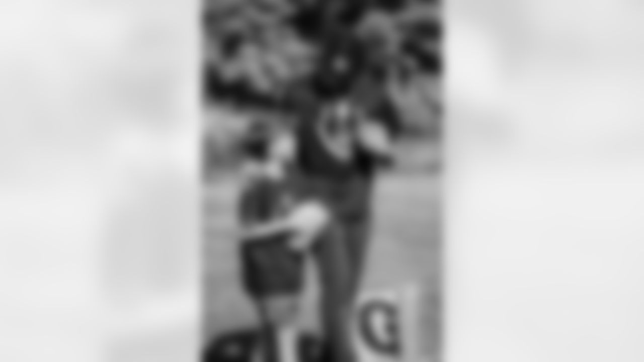 2022_0528_Events_JJeffersonYouthFootballCamp_0025