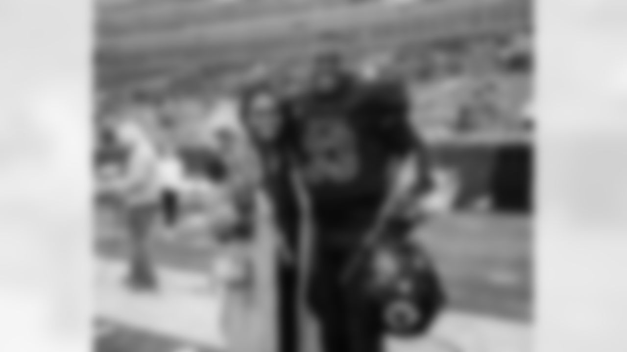 OLB Junior Aho