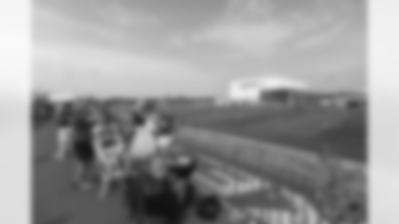 2018_0814_Event_VikingsWomenVIPTent_0046