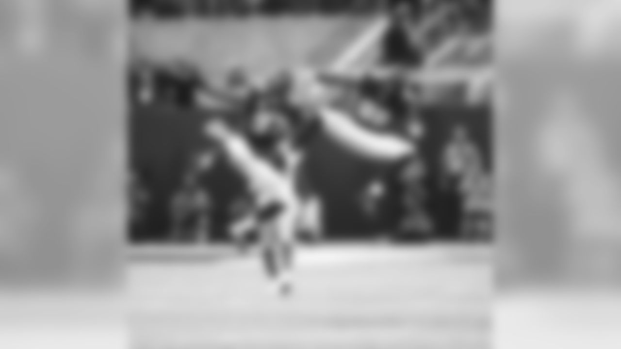 2018_1104_Lions_Home_2483