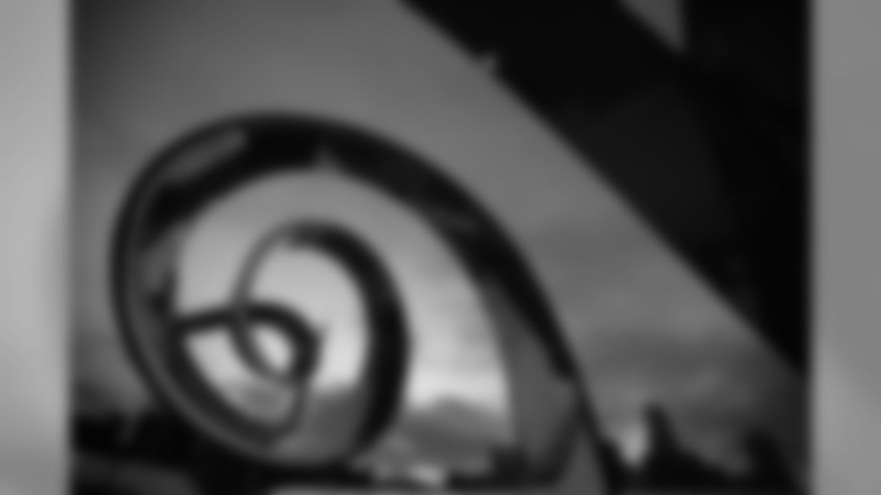 CN1B0657