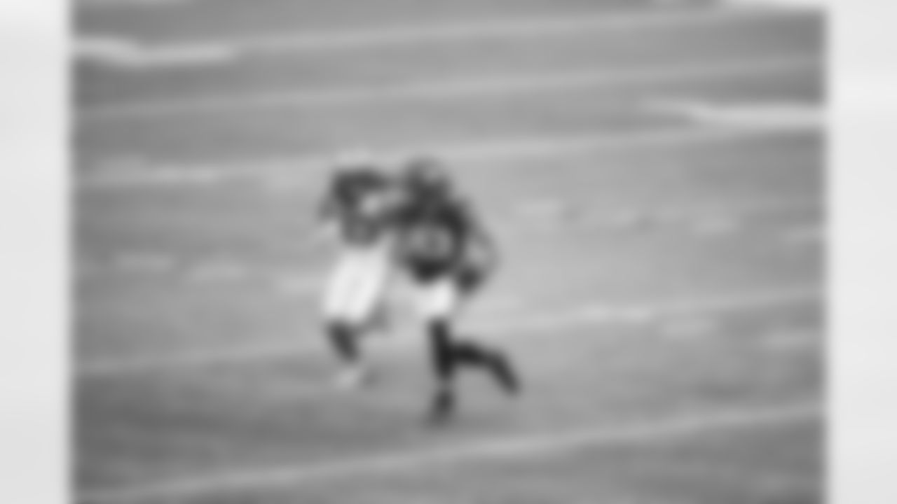 2020_1129_Panthers_Home_0460