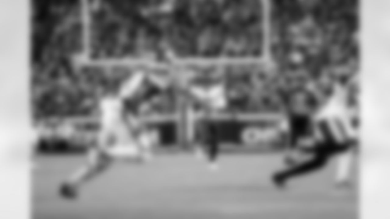 0827_Away-1-34