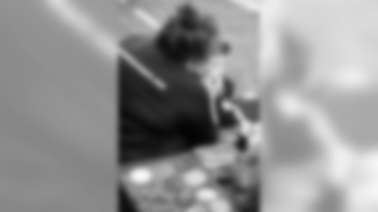 2018_1204_CR_AdoptionFunFest_0022