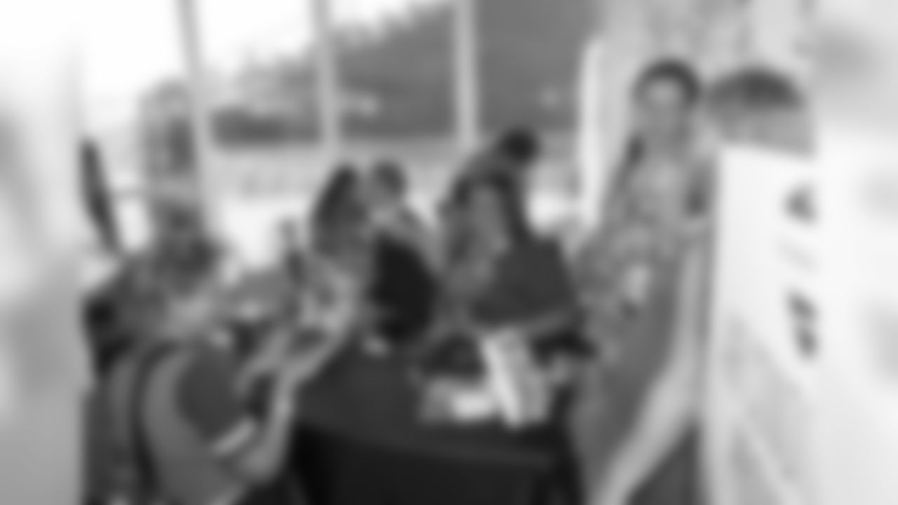 2018_0814_Event_VikingsWomenVIPTent_0012