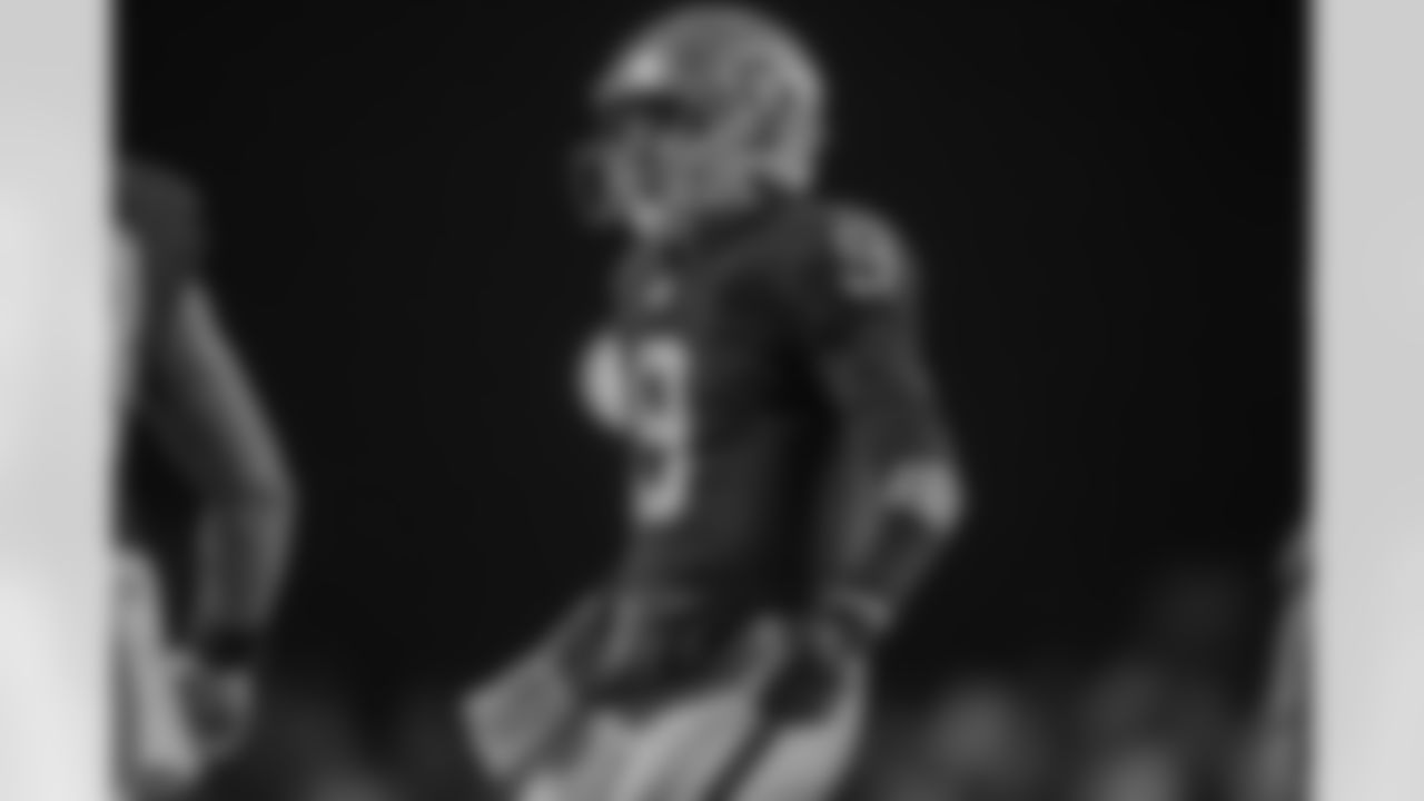 QB Nick Mullens