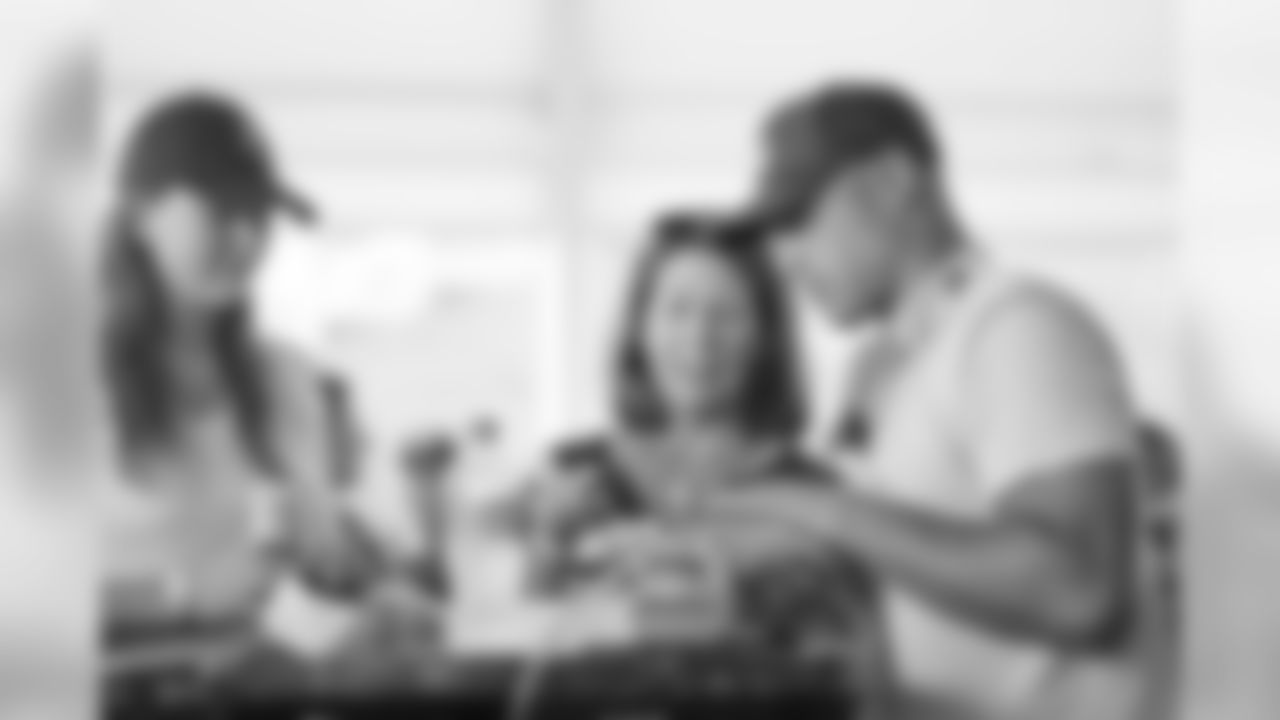 2018_0814_Event_VikingsWomenVIPTent_0017
