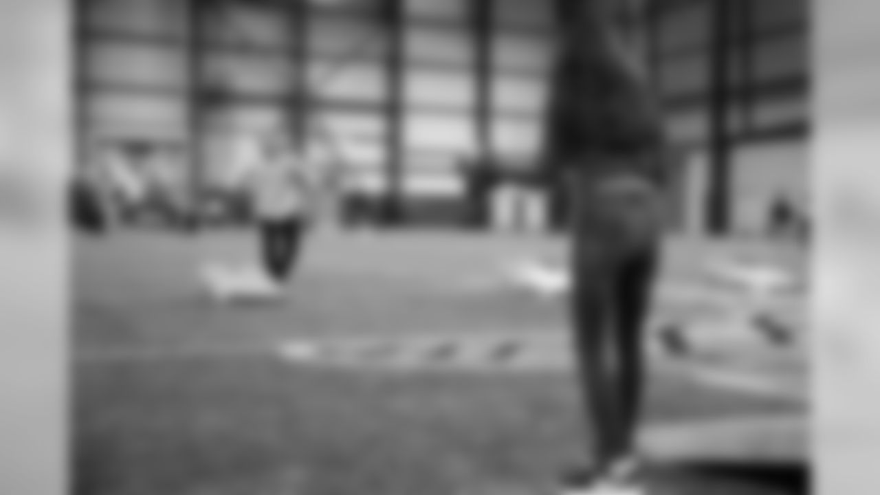 2018_1204_CR_AdoptionFunFest_0006