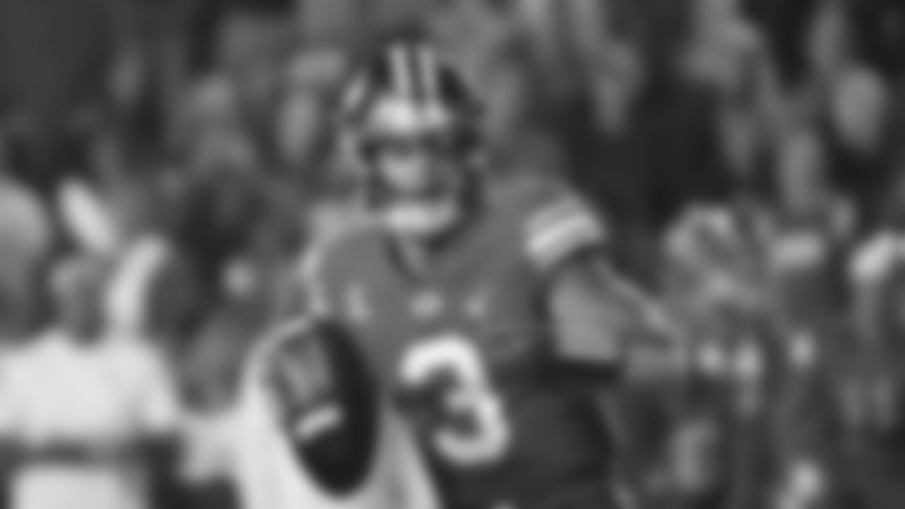 QB Jaren Hall