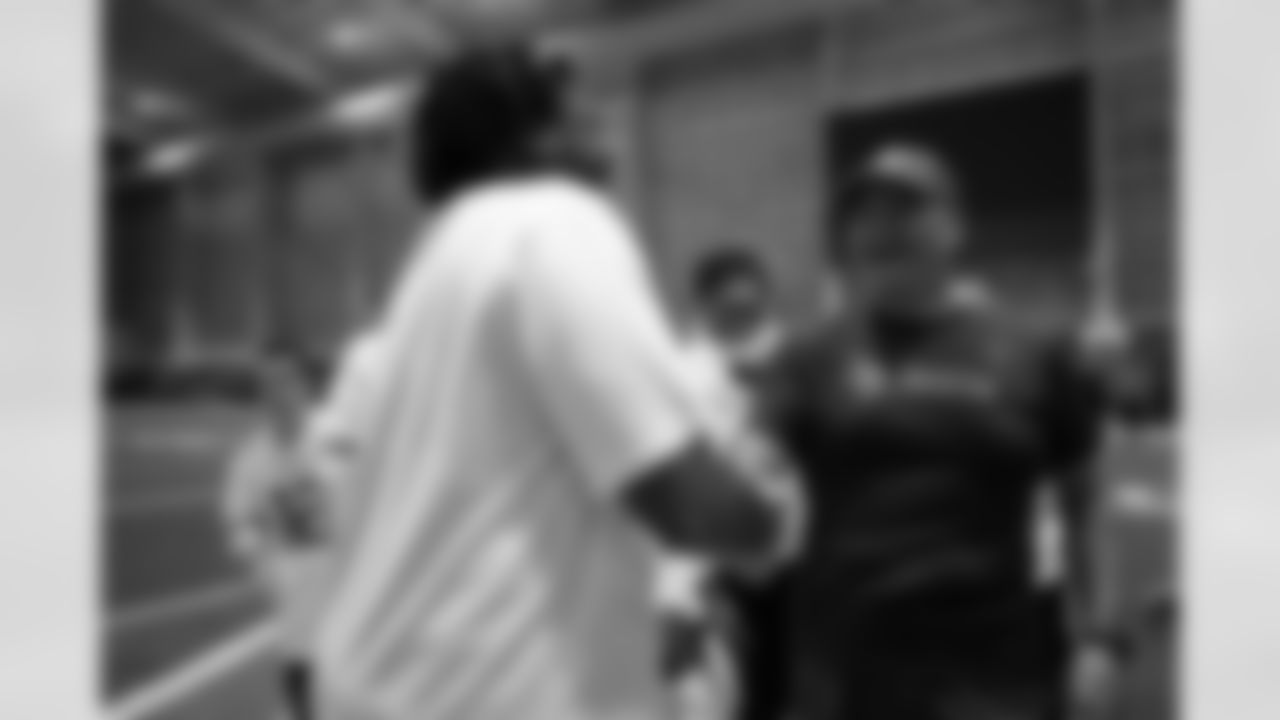 221015-SpecialOlympicsUnifiedFlag-LS0044