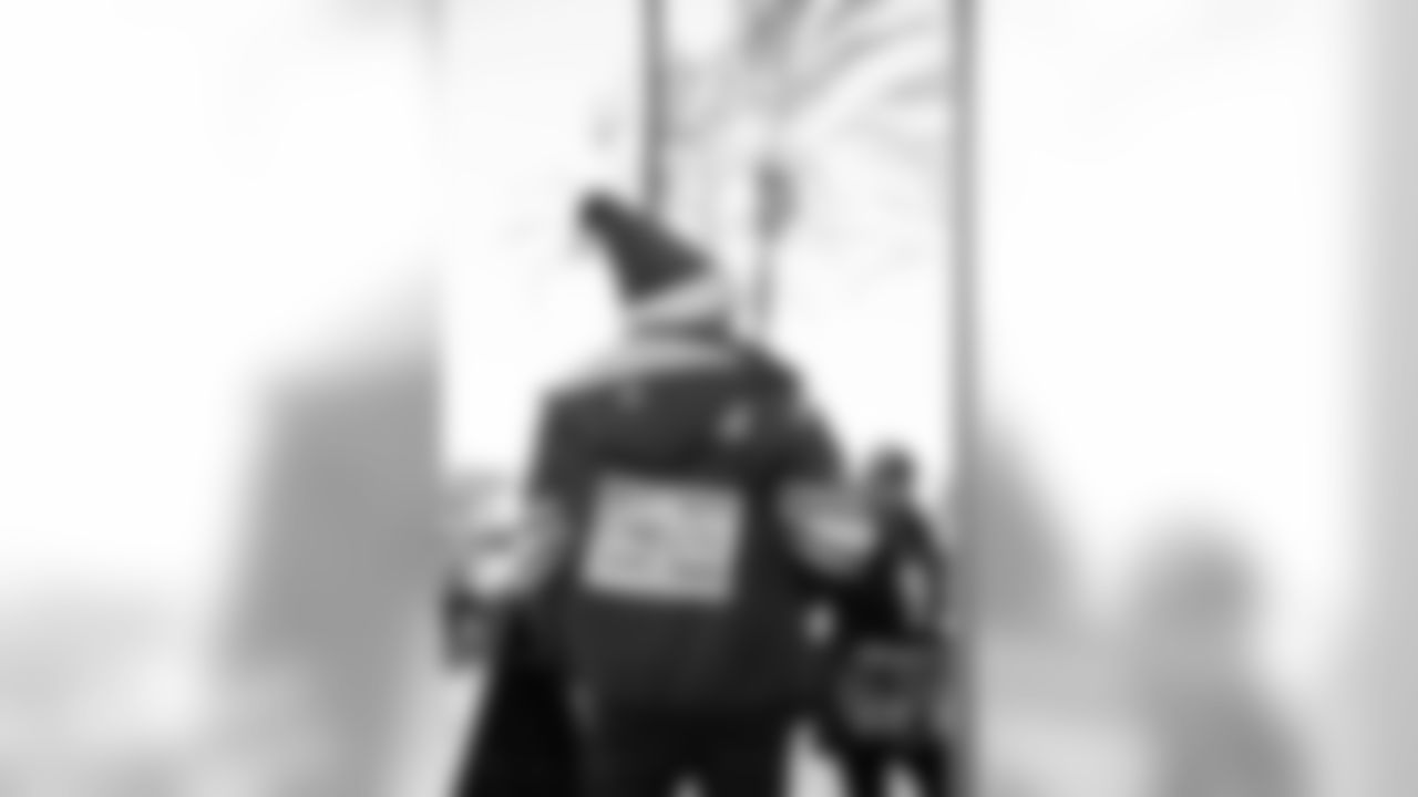 2019_1215_Chargers_Away_0351
