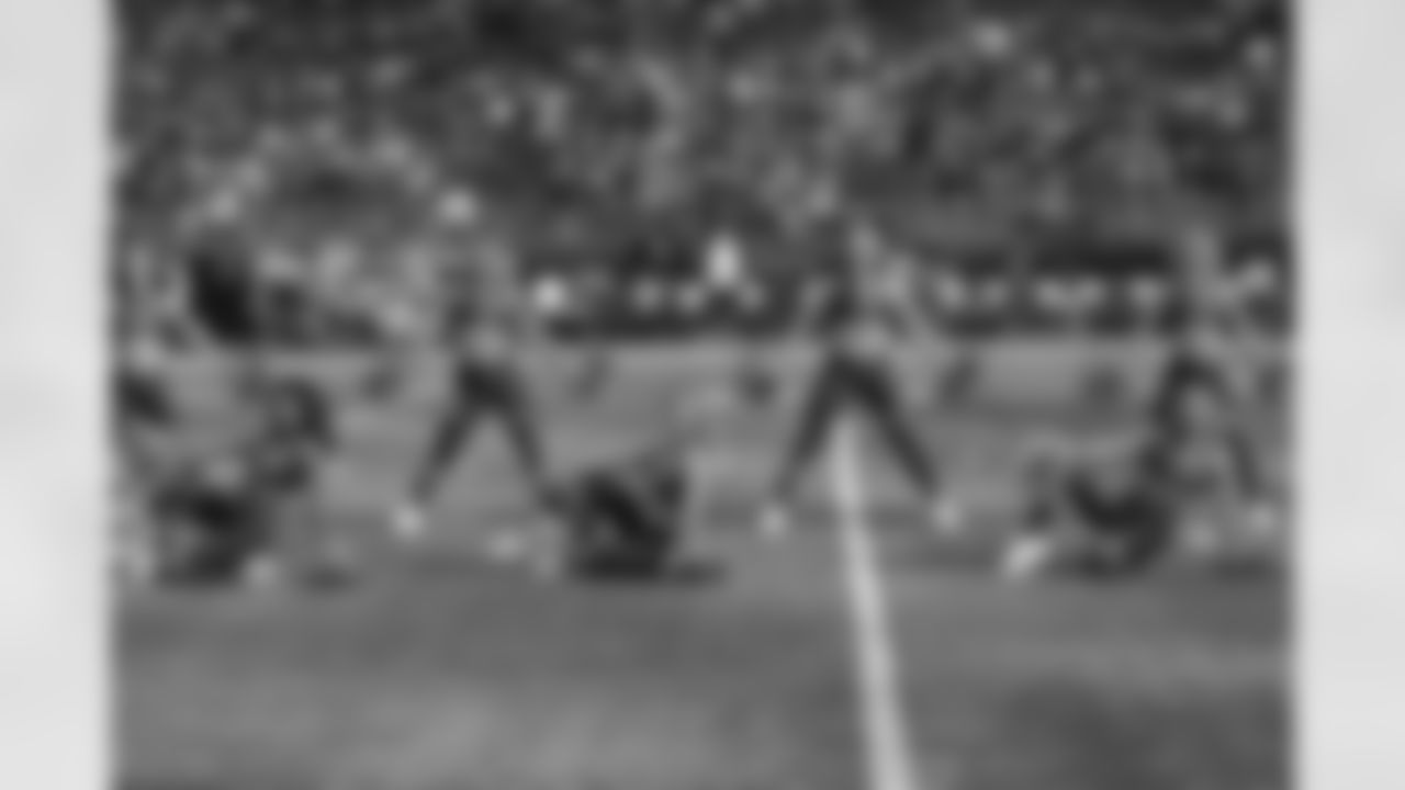 Cheerleaders119