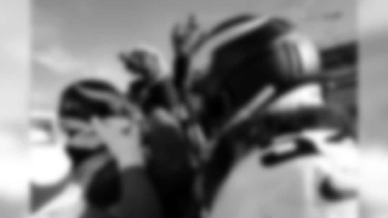 L1280290
