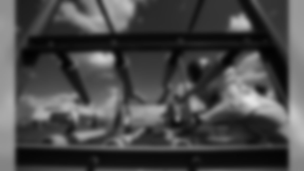 ARK05709_1