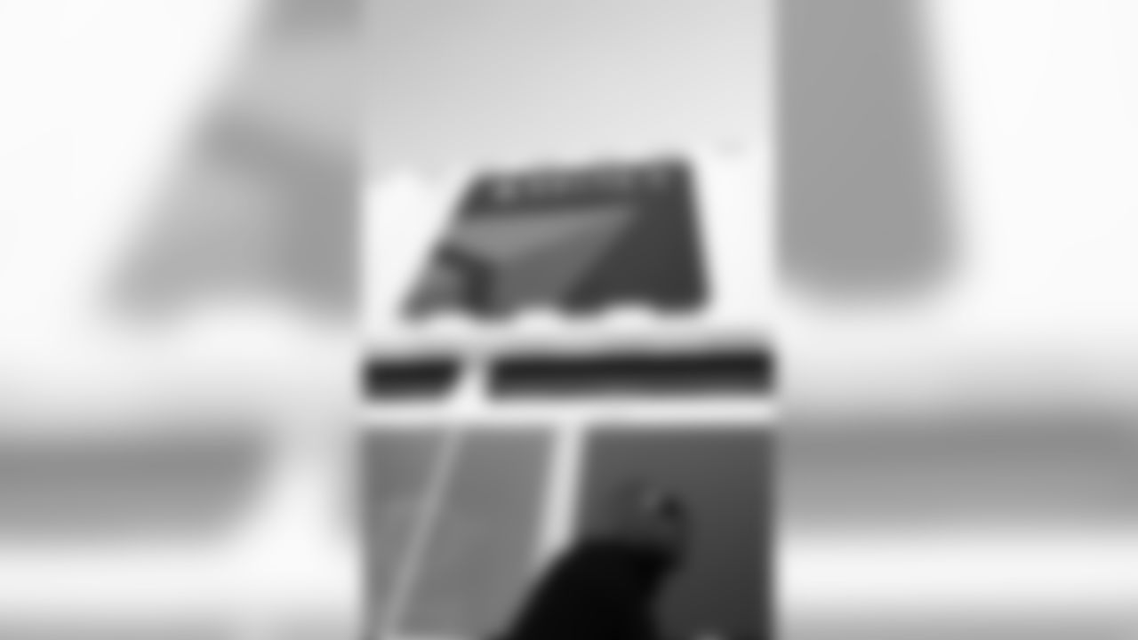 L1870884