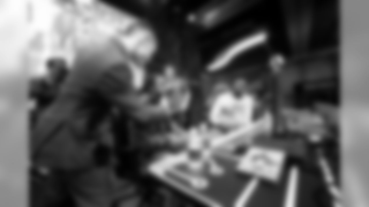 2019-02-15 Vikings pics - Player Up eSports Tournament-Mystic Lake Casino-Darin Kamnetz-172