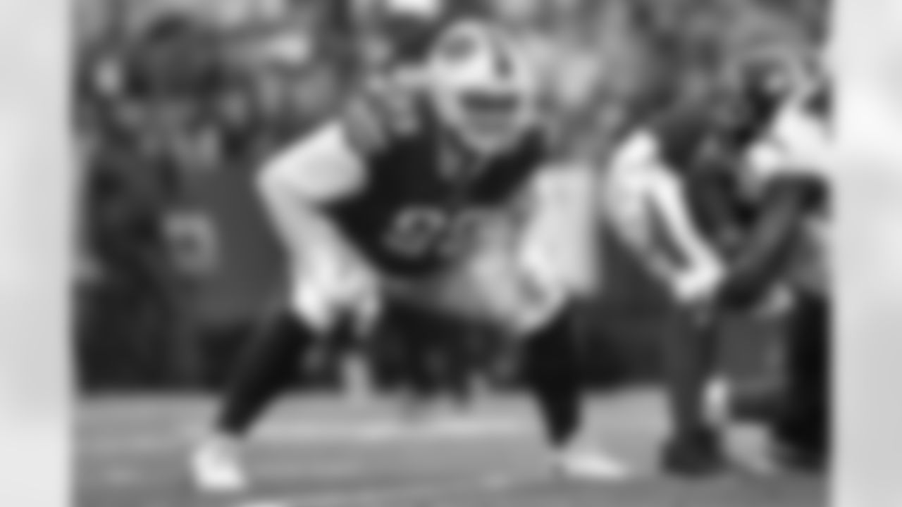 DT Harrison Phillips