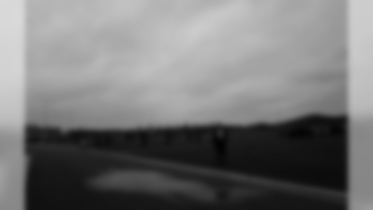L1390135_1