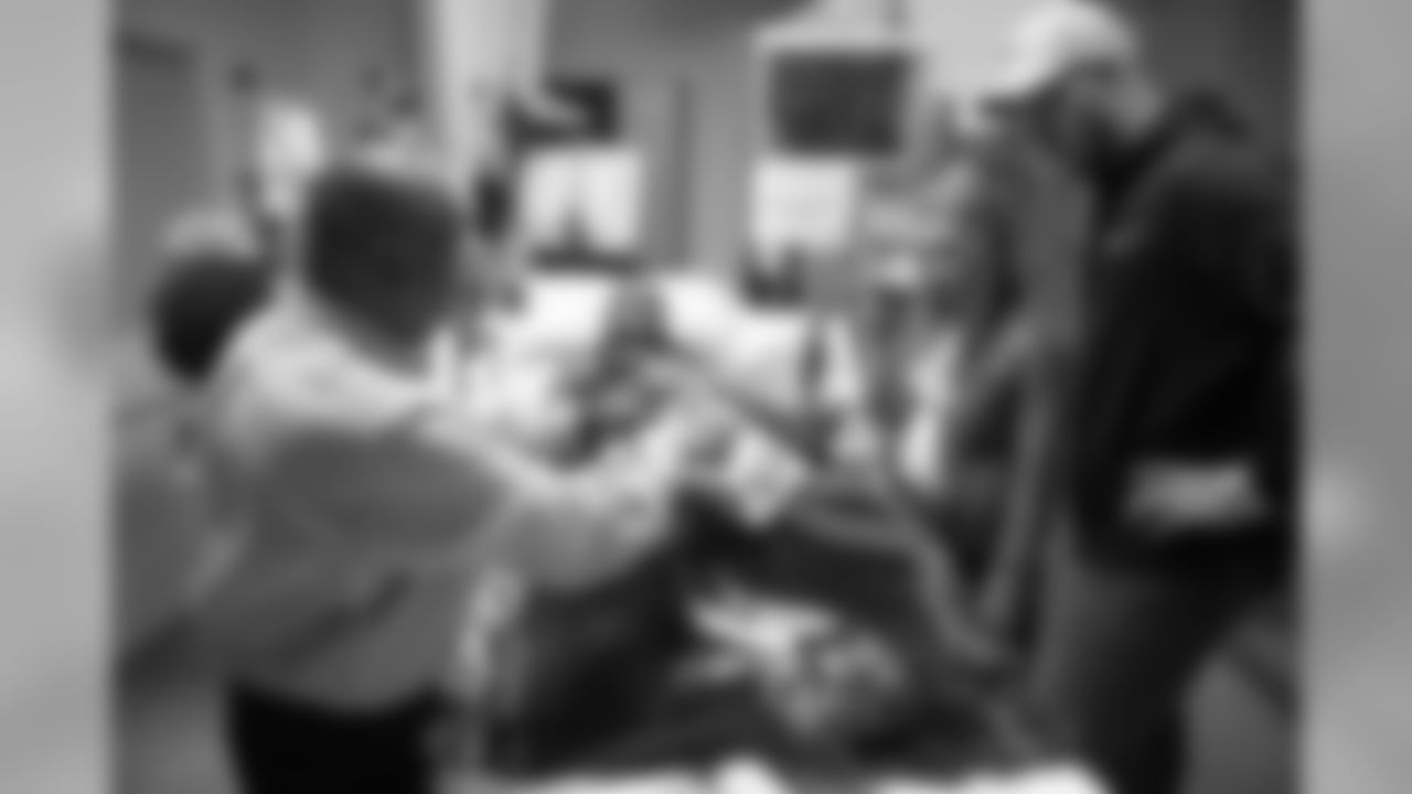 2018_1120_CR_HolidayHuddleThanksgiving_0017