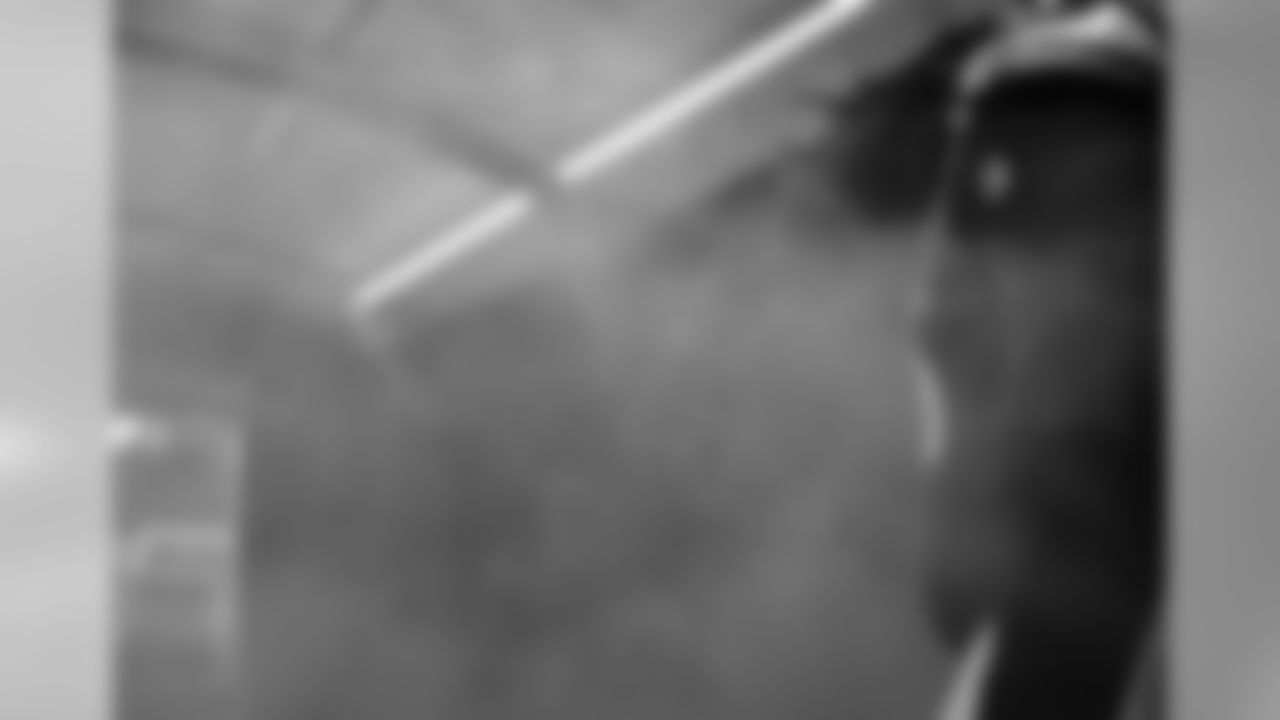 L1440826
