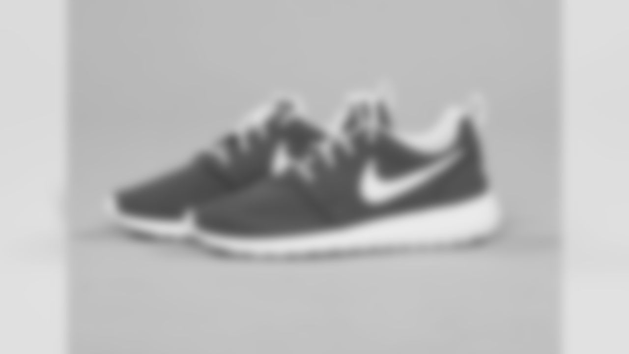 2018_1011_CrucialCatchShoes_0016