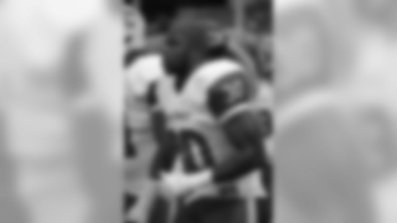 Round 7, Pick 15 LB Edmond Robinson