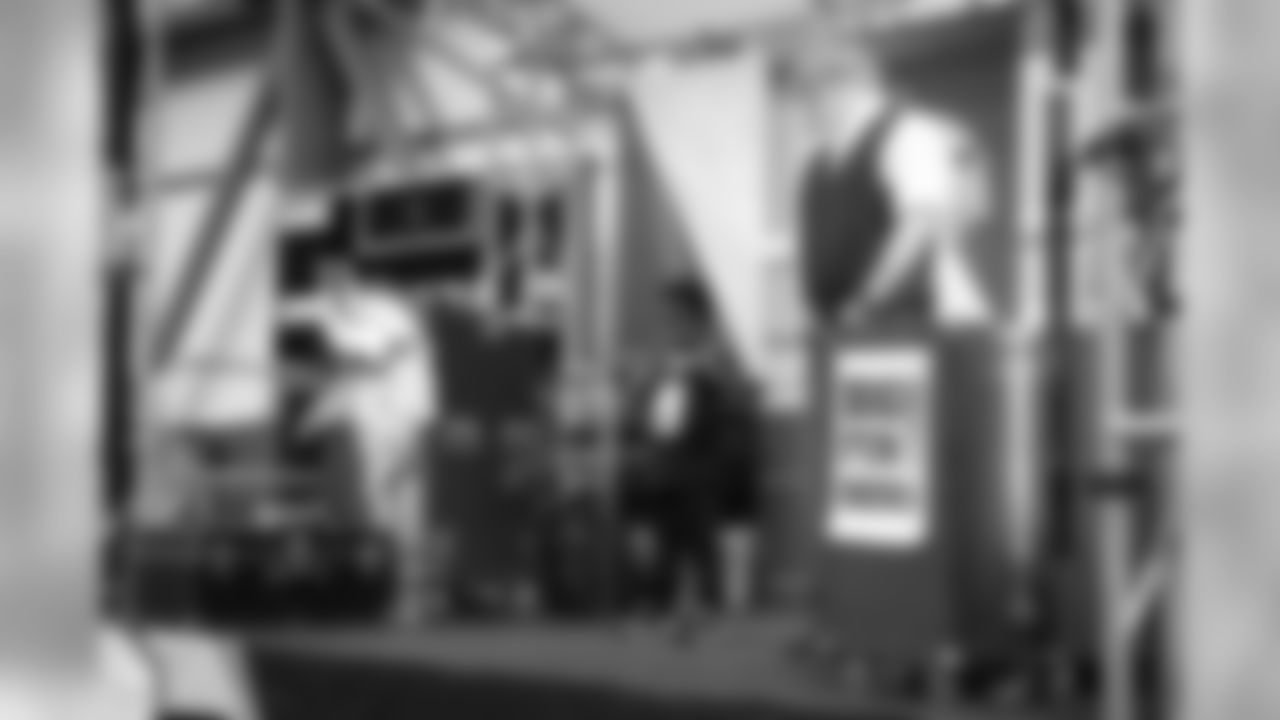 2018_1204_CR_AdoptionFunFest_0114