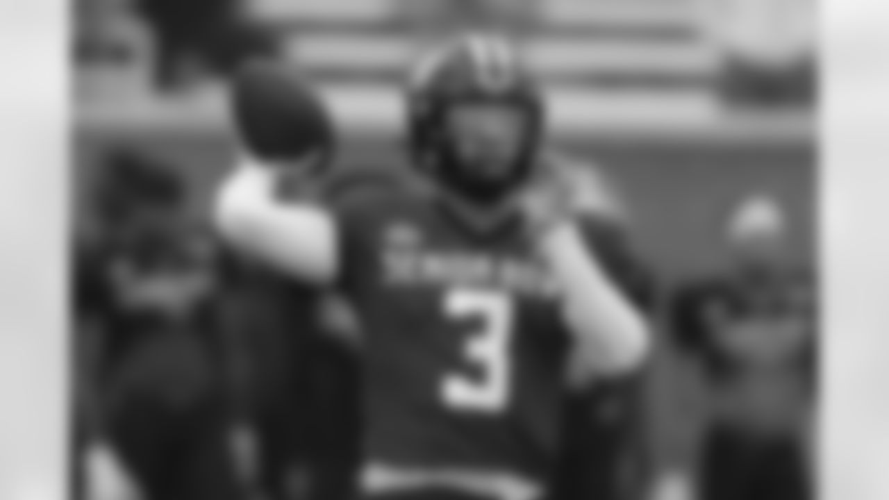 QB Jaren Hall