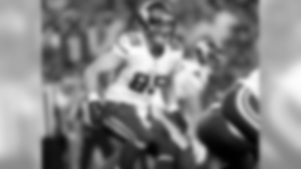TE Rhett Ellison