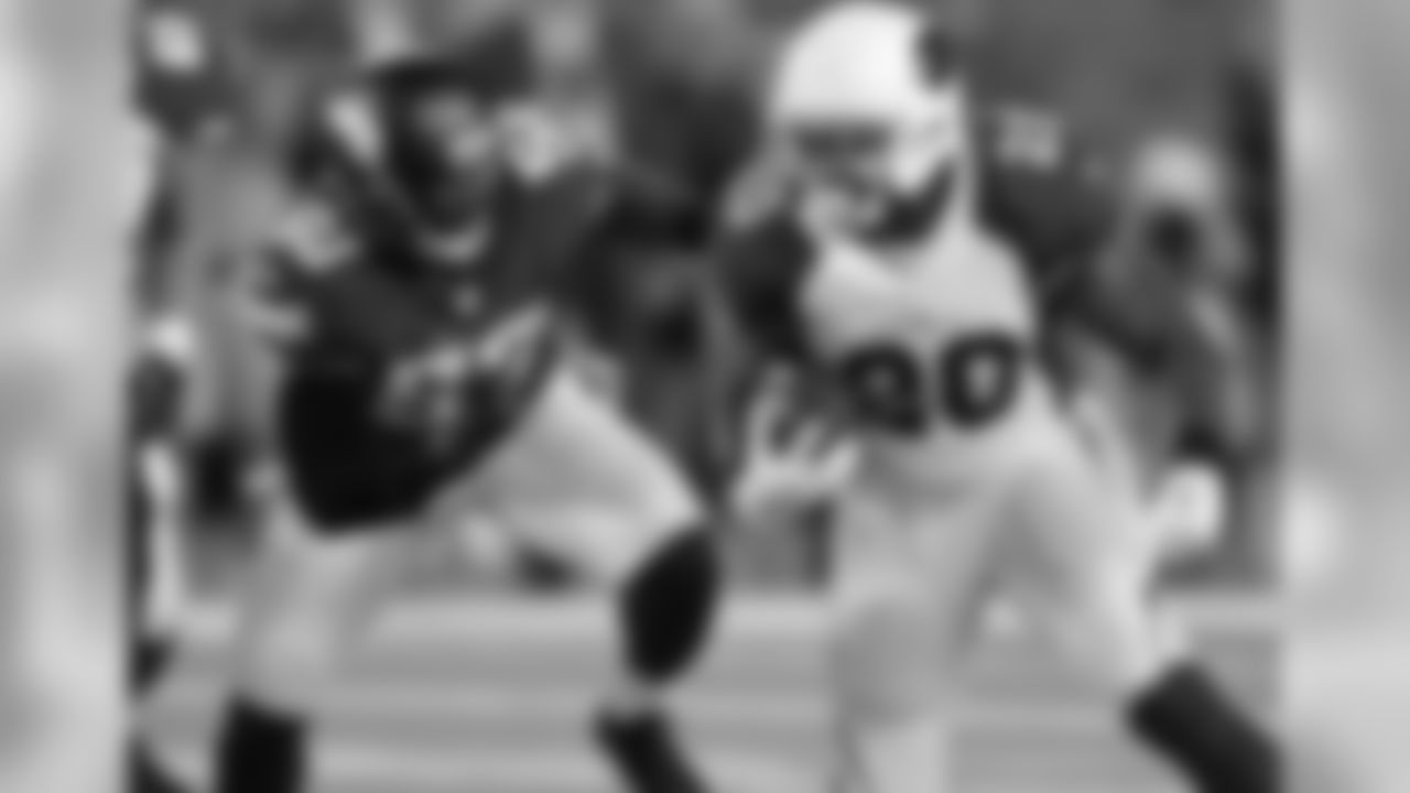 LB Gerald Hodges