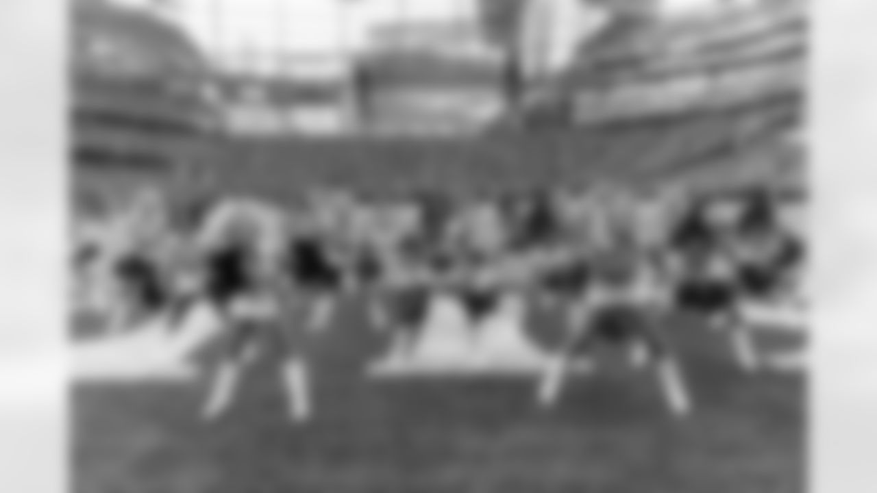 Cheerleaders73