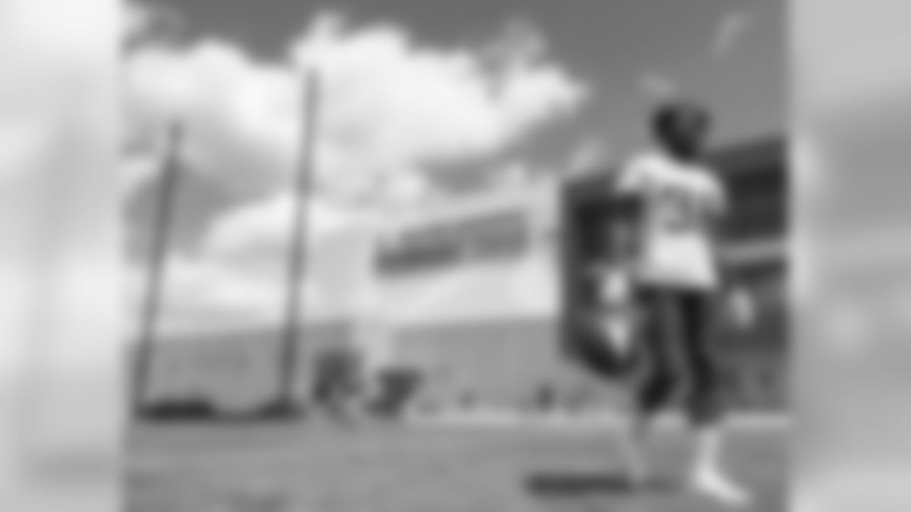 2019_0727_TrainingCamp_HelmetHike_0045