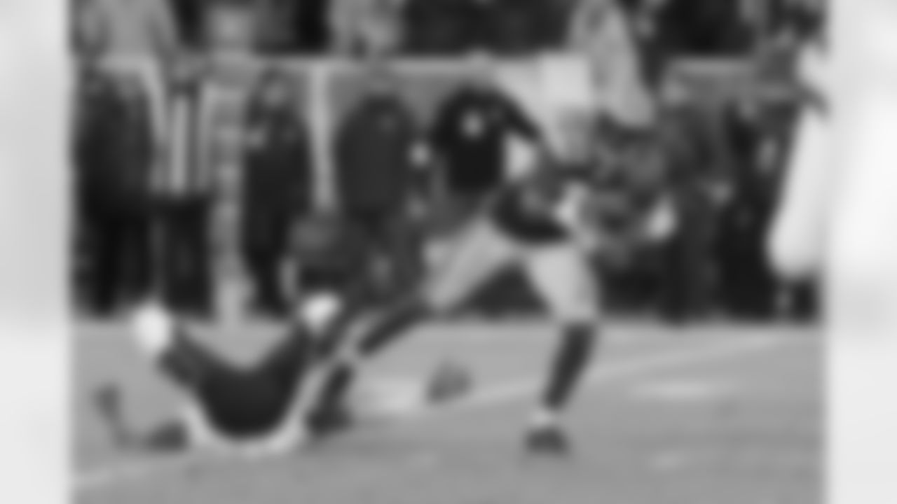 CB Chandon Sullivan