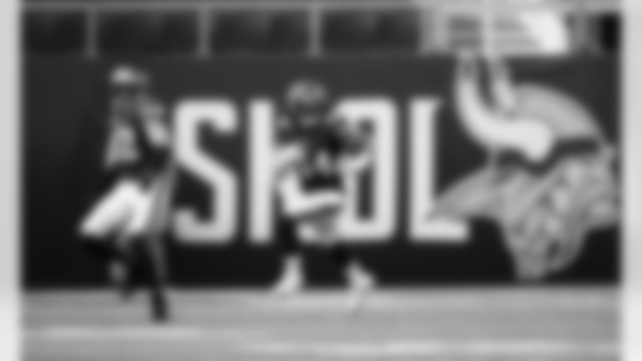 2020_1129_Panthers_Home_TTL_0064