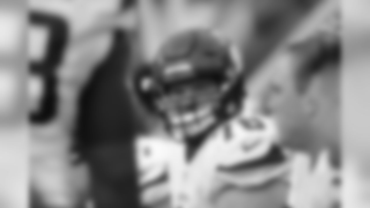 OL Jeremiah Sirles