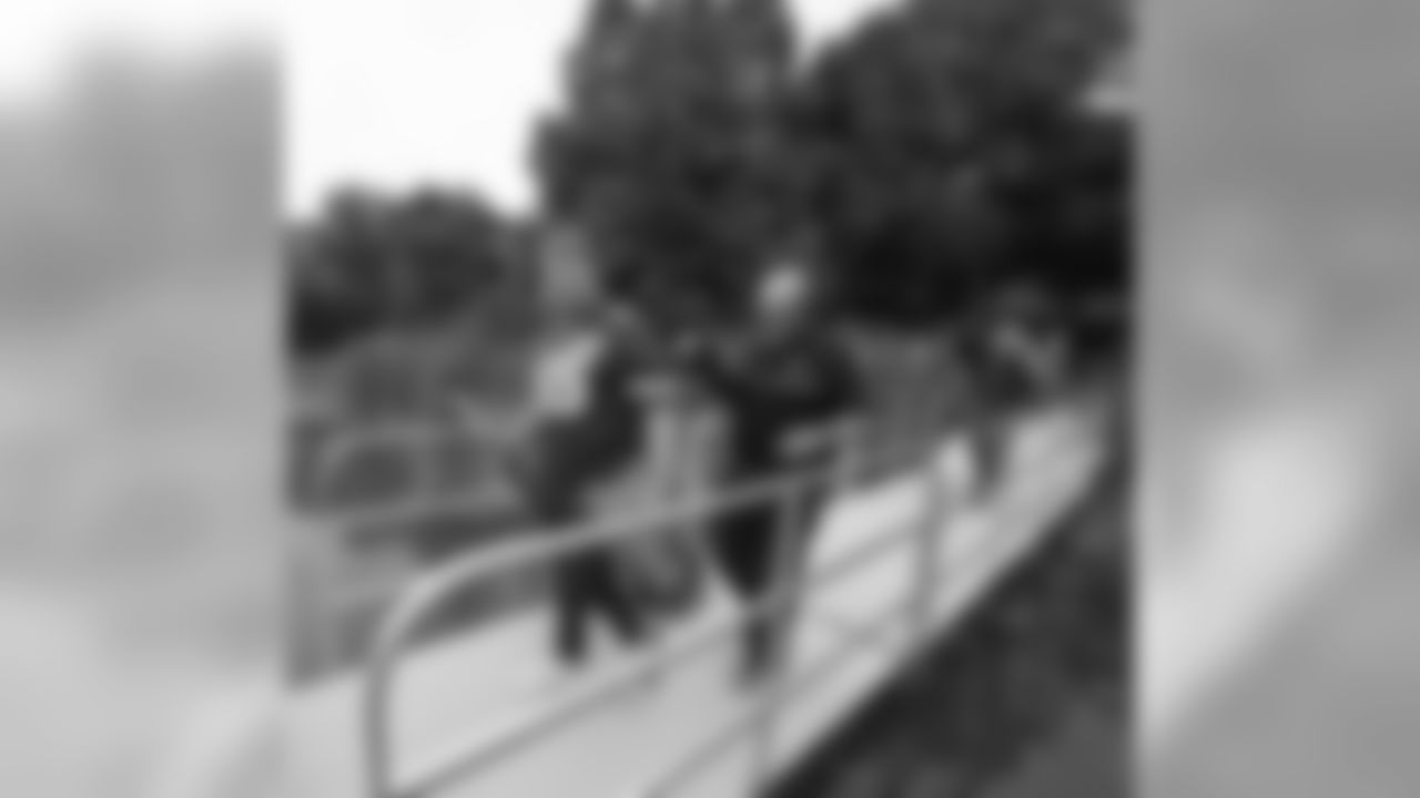 2019_0903_CR_CrescentCoveVisit_0053