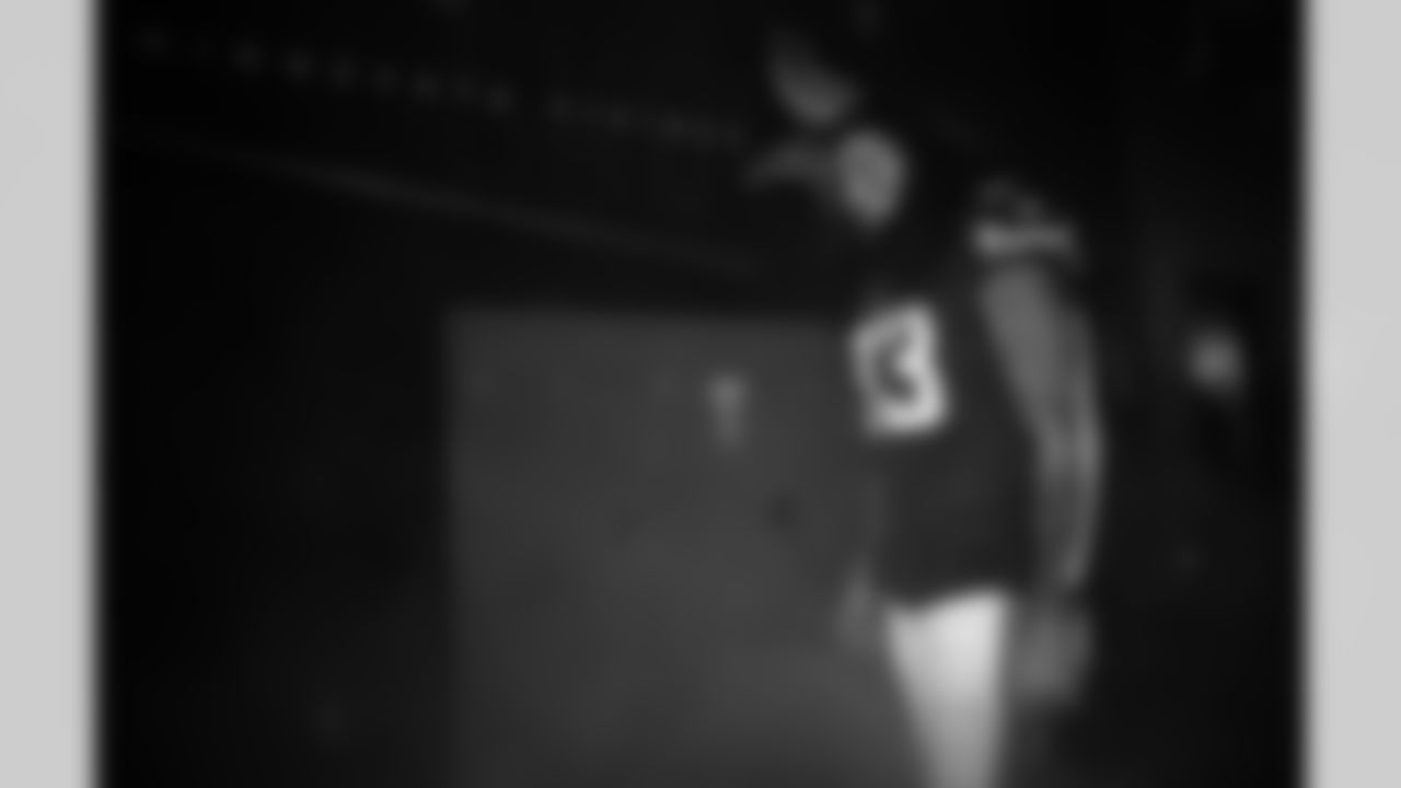 TE Tyler Conklin