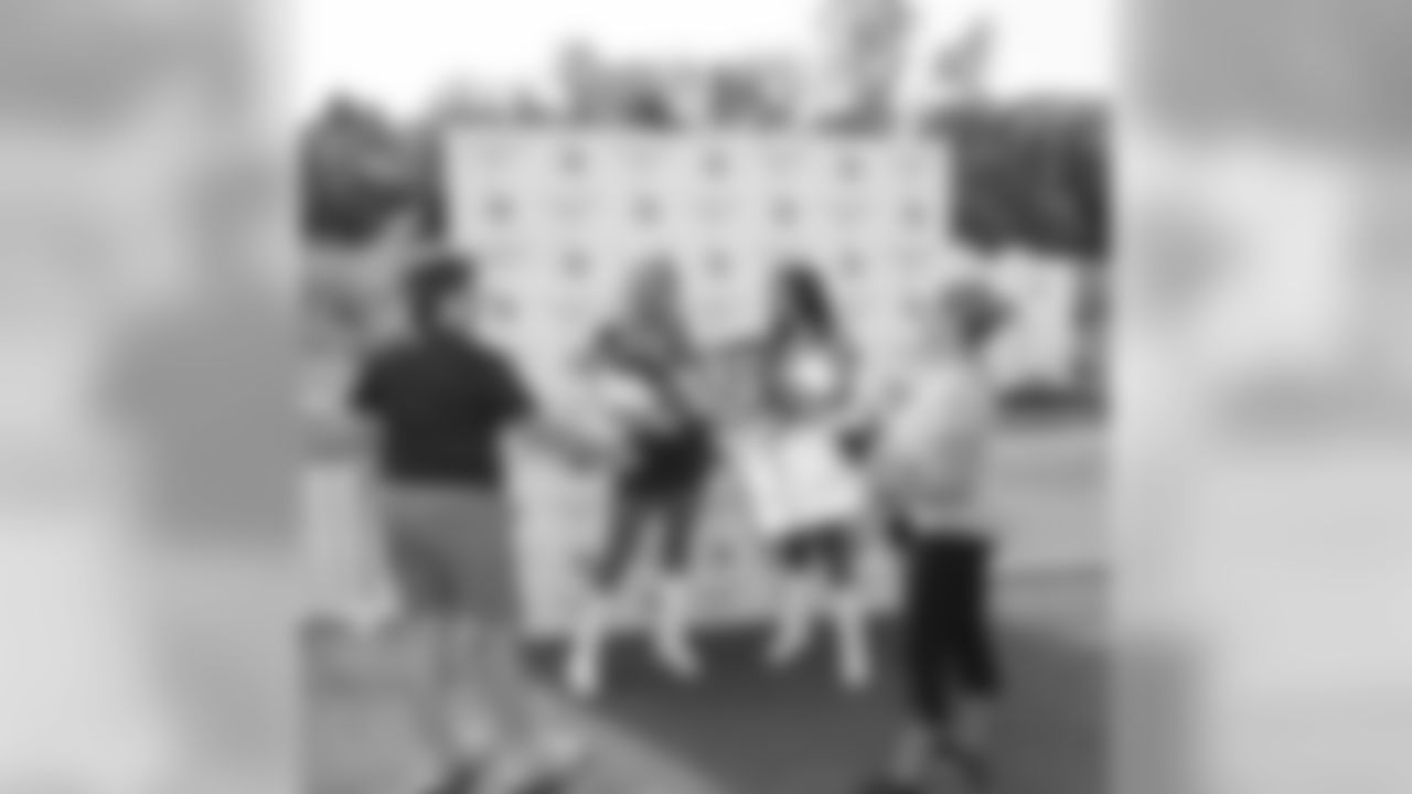 2018_0814_Event_VikingsWomenVIPTent_0040