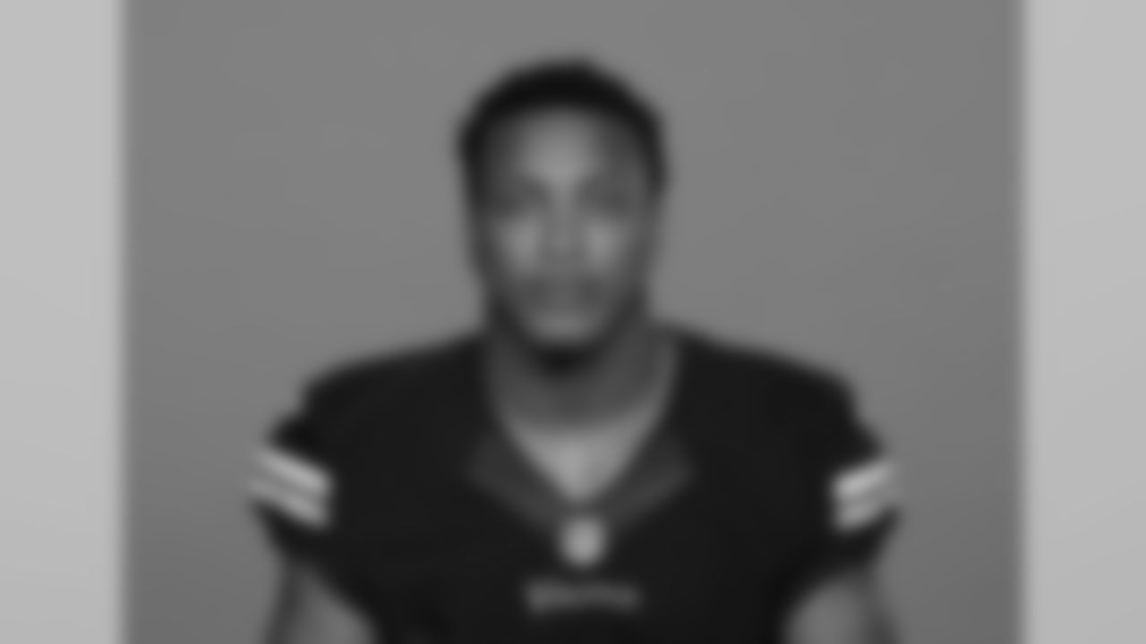 CB <forge-entity title="Mike Hughes" slug="mike-hughes" code="player">Mike Hughes</forge-entity>