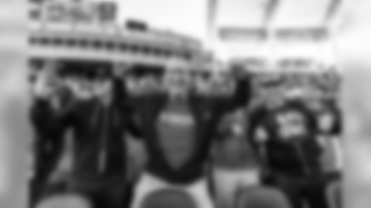 2019_1215_Chargers_Away_0166