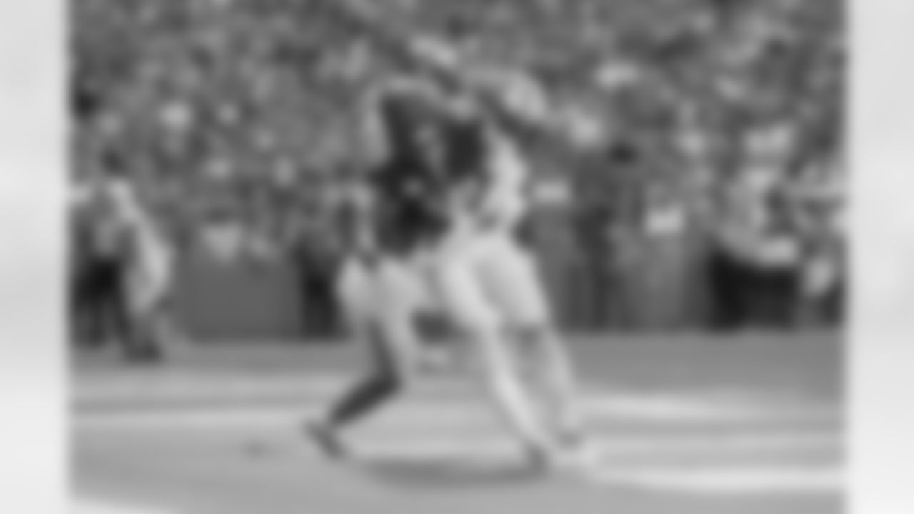 2022_1016_Vikings_Dolphins_REG06_0215