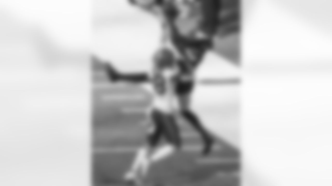WR K.J. Osborn