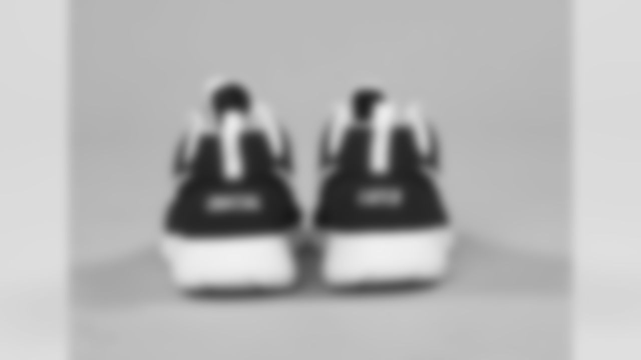 2018_1011_CrucialCatchShoes_0062
