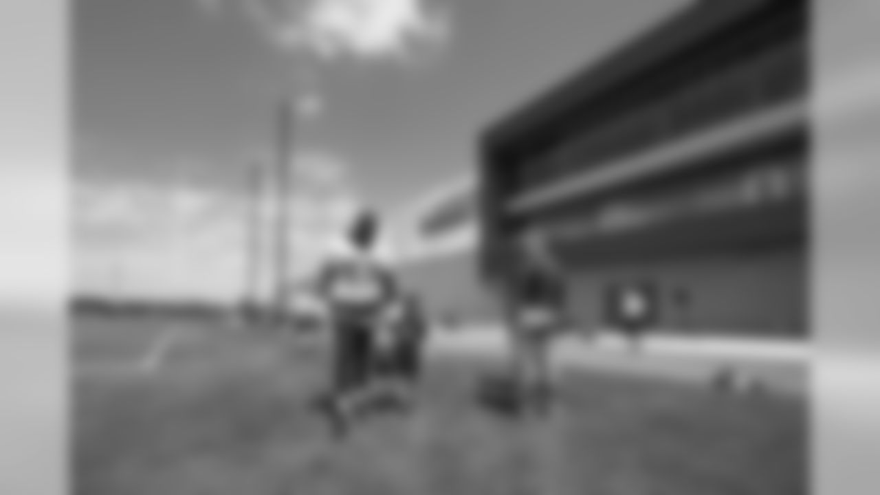 2019_0726_TrainingCamp_HelmetHike_0020