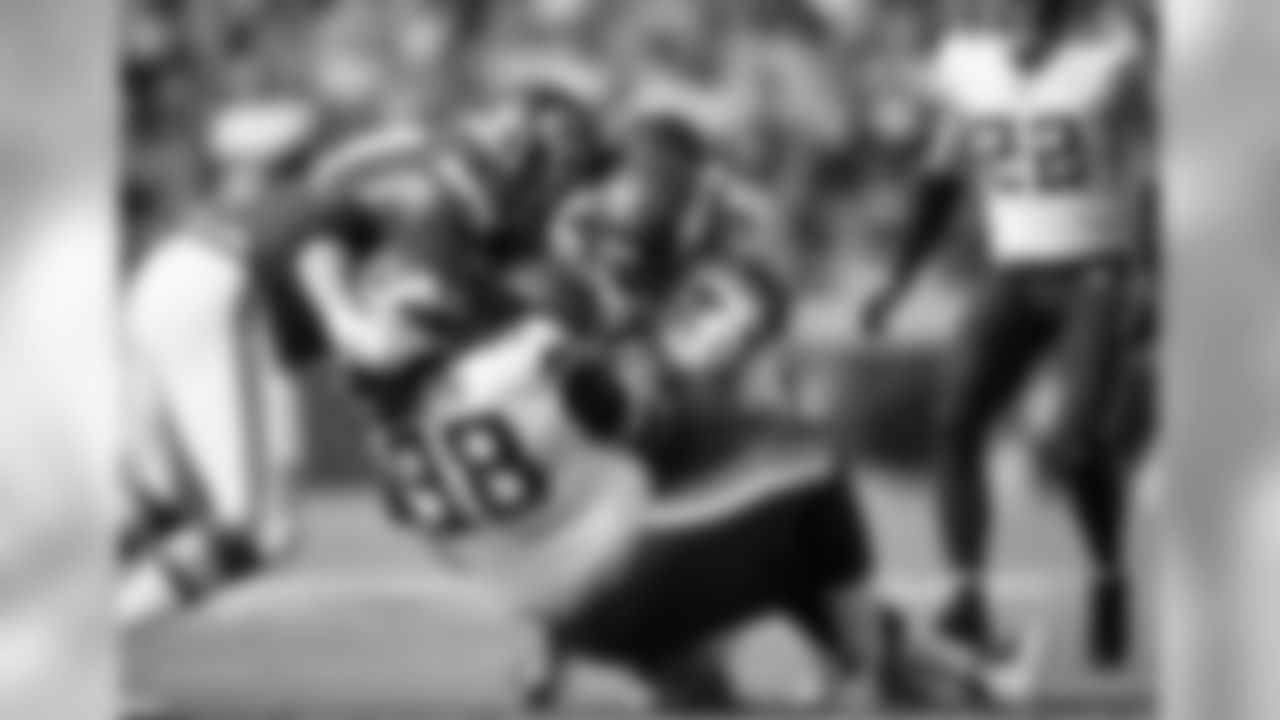 2019_1103_Chiefs_Away_TTL_0101