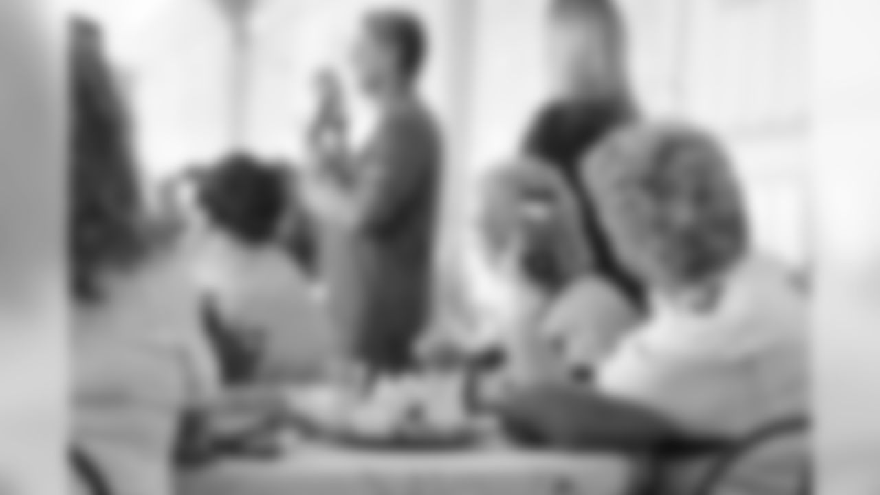 2018_0814_Event_VikingsWomenVIPTent_0018