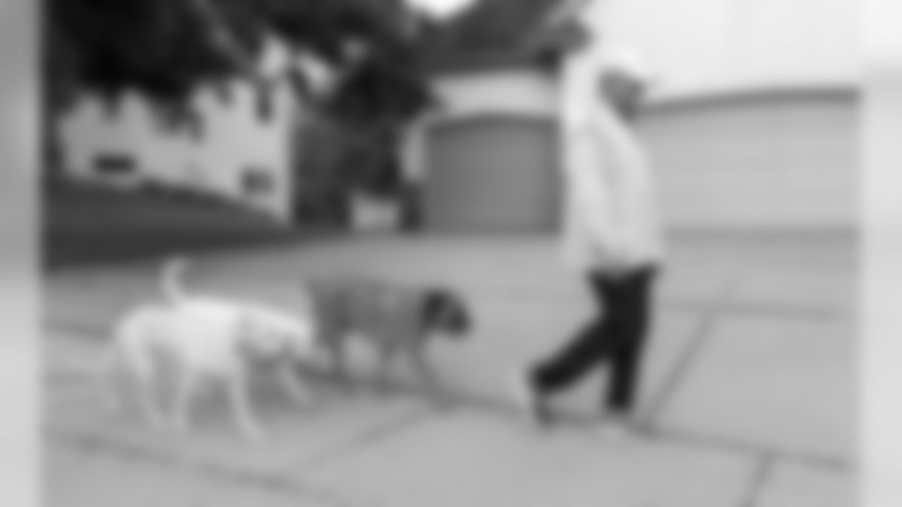 2019_0606_Photoshoot_PurplePups_0028
