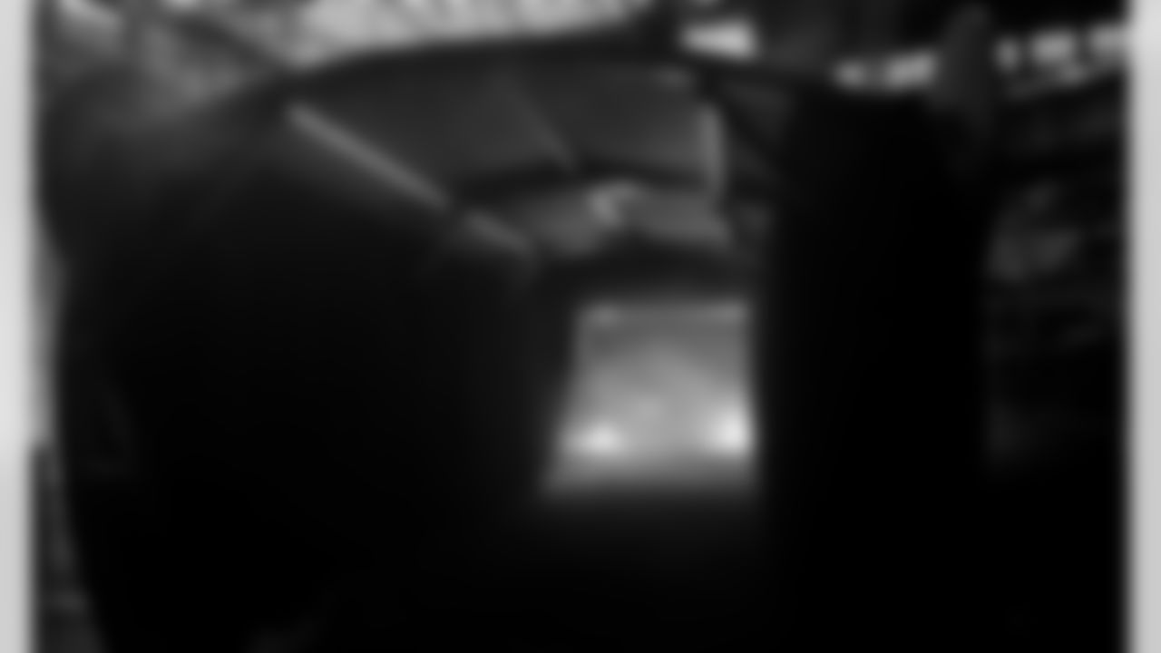 AK5D6945_1